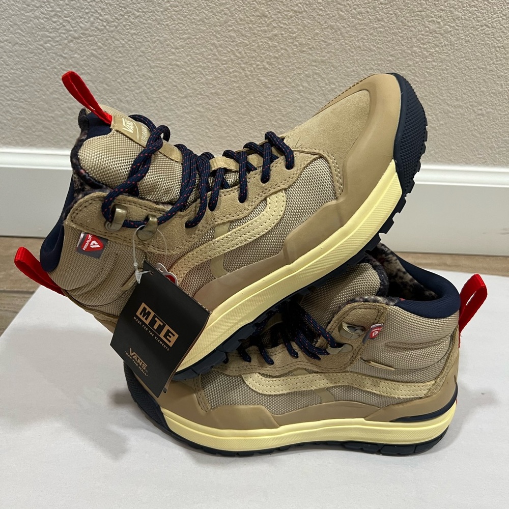 Vans Ultrarange MTE Women’s 8.
